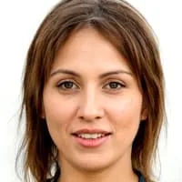Lju автор портала, копирайтер и дизайнер портала BalticBet.net есть на фото.